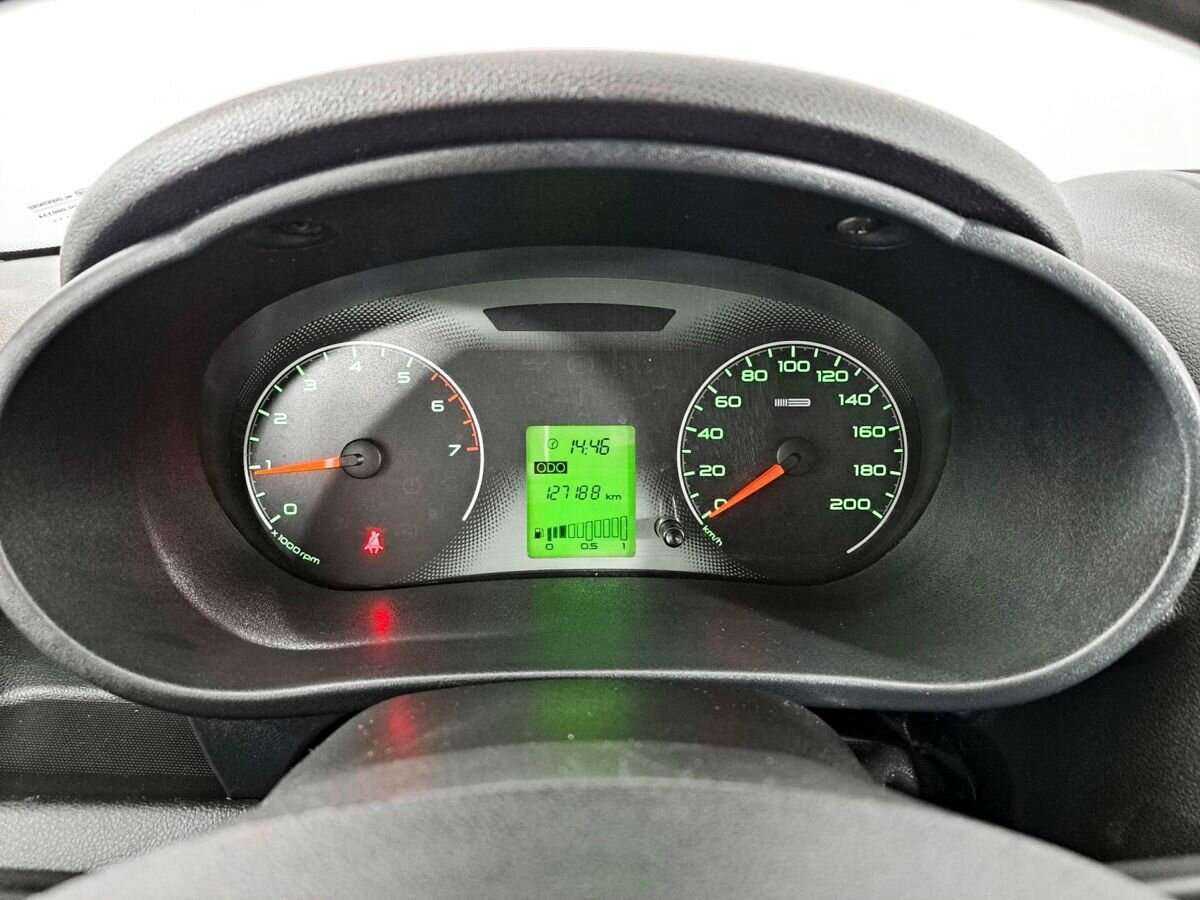 Lada (ВАЗ) Granta с пробегом — 2016 год. Фото: #10