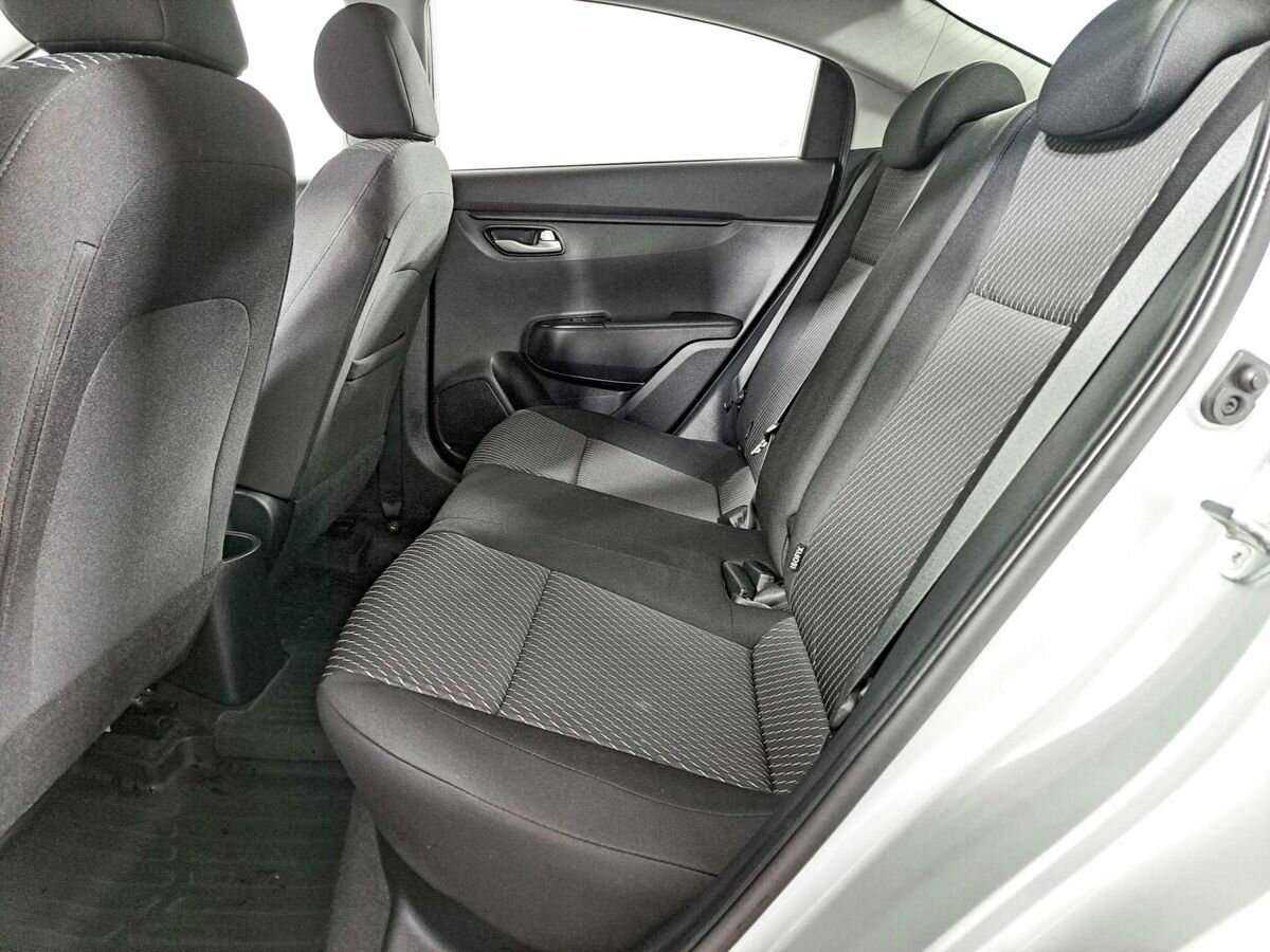 Kia Rio с пробегом — 2017 год. Фото: #9