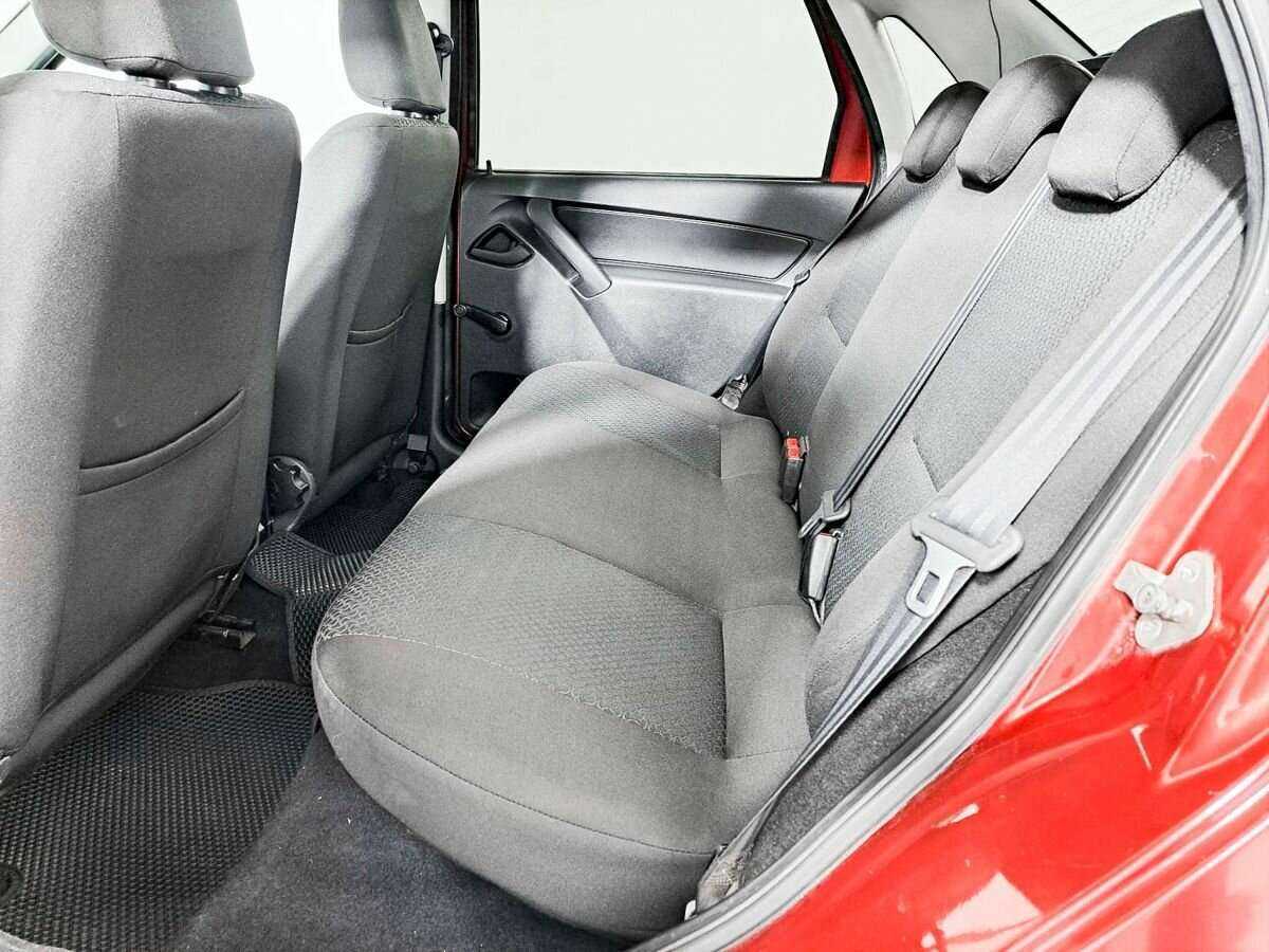 Lada (ВАЗ) Granta с пробегом — 2016 год. Фото: #9