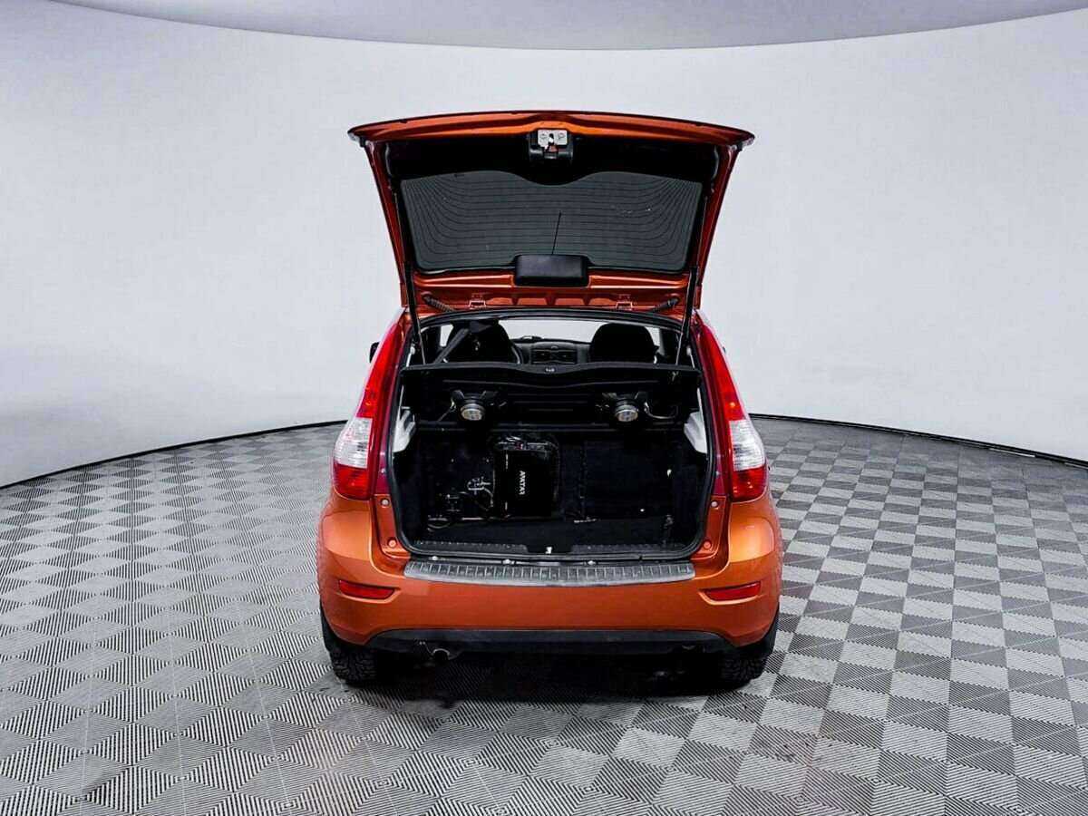 Lada (ВАЗ) Kalina с пробегом — 2013 год. Фото: #9