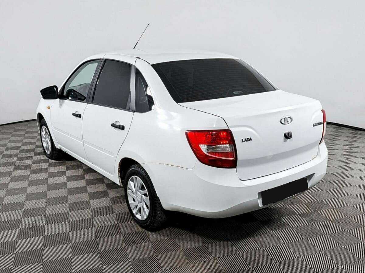 Lada (ВАЗ) Granta с пробегом — 2016 год. Фото: #6