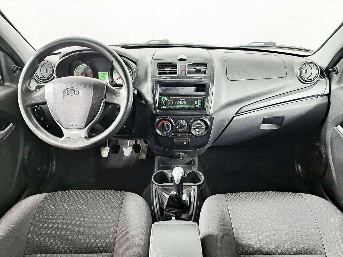 Lada (ВАЗ) Kalina с пробегом — 2015 год. Фото: #11