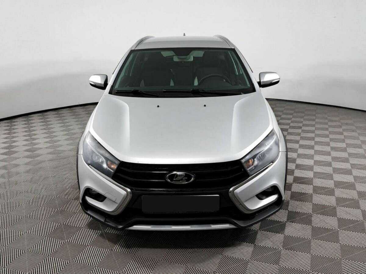 Lada (ВАЗ) Vesta с пробегом — 2018 год. Фото: #1