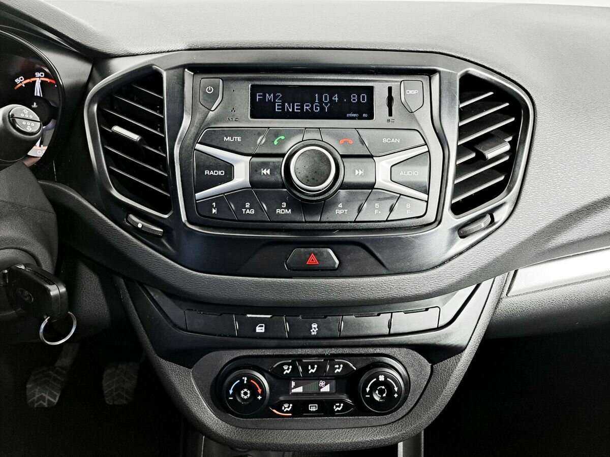 Lada (ВАЗ) Vesta с пробегом — 2020 год. Фото: #10