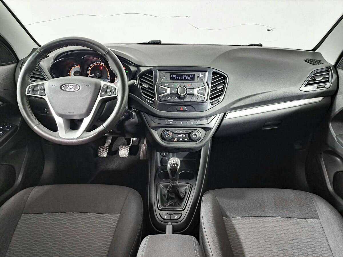 Lada (ВАЗ) Vesta с пробегом — 2020 год. Фото: #11