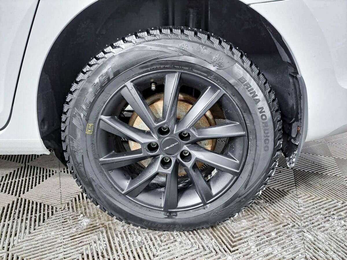 Skoda Rapid с пробегом — 2017 год. Фото: #17