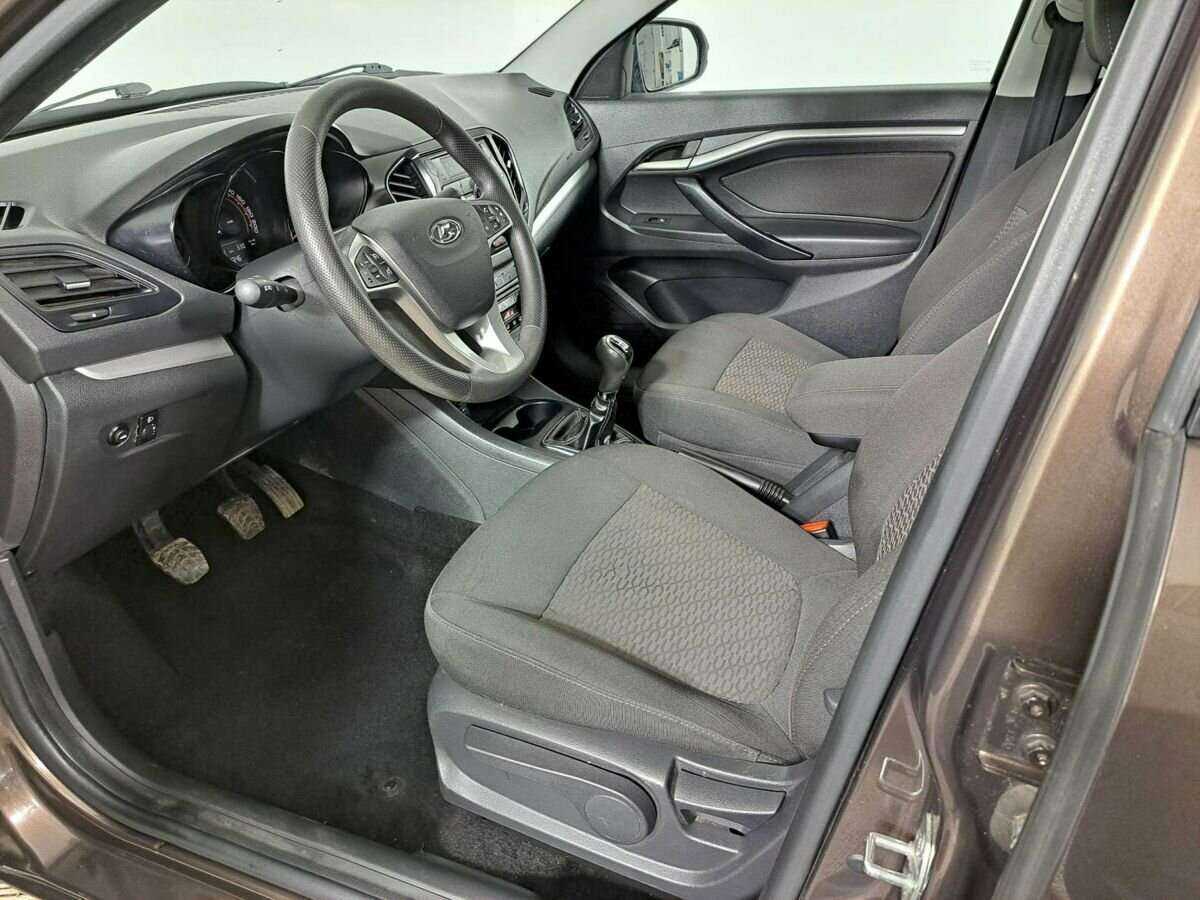 Lada (ВАЗ) Vesta с пробегом — 2018 год. Фото: #15