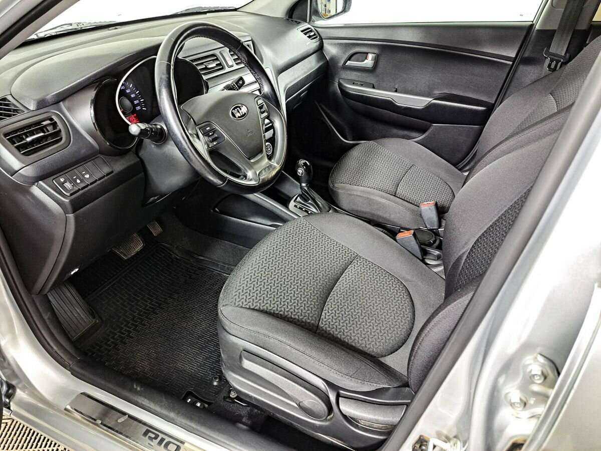 Kia Rio с пробегом — 2017 год. Фото: #11