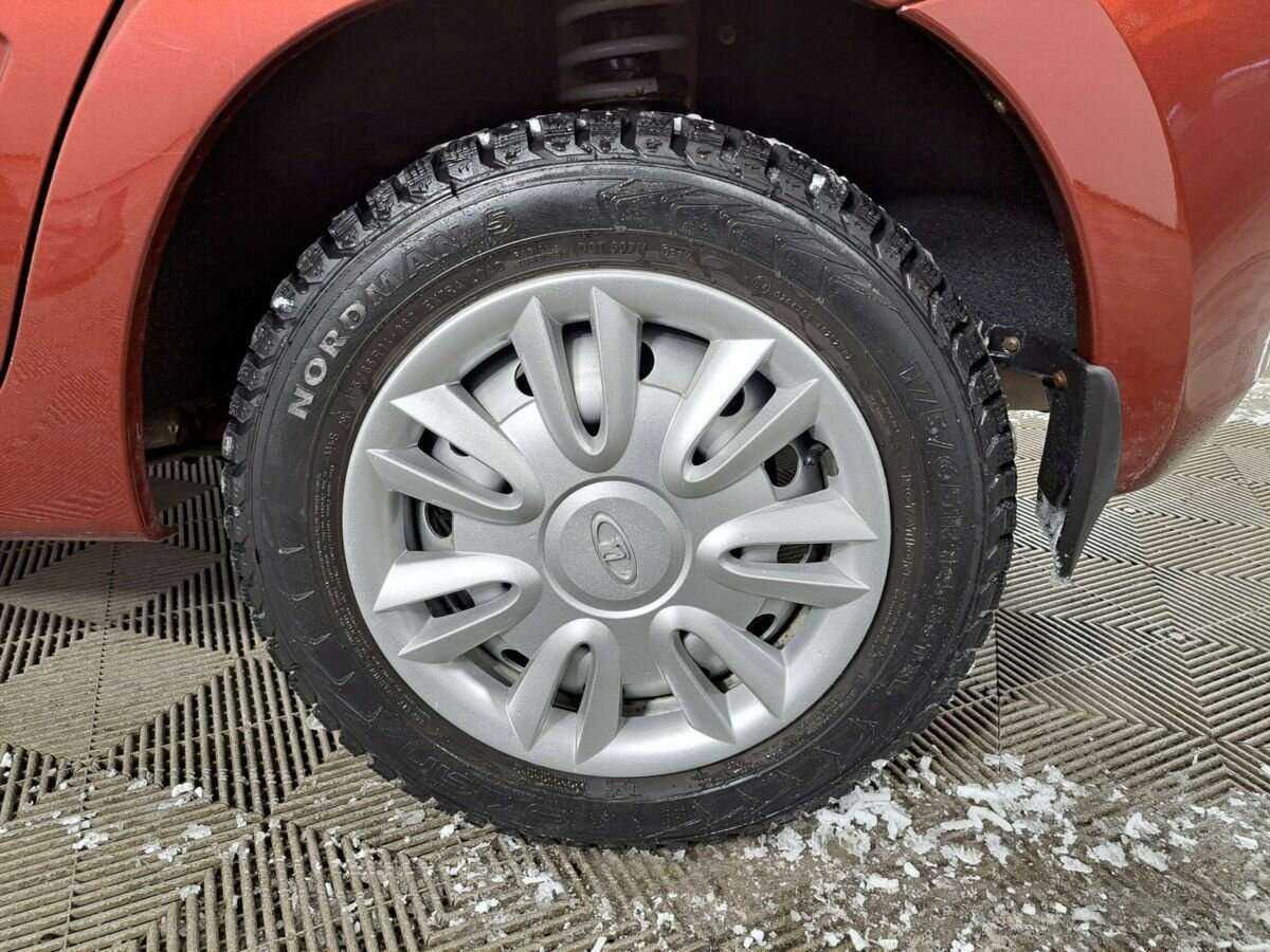 Lada (ВАЗ) Kalina с пробегом — 2017 год. Фото: #14