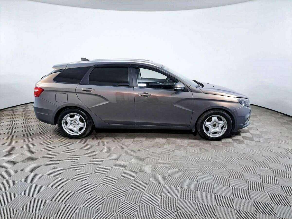 Lada (ВАЗ) Vesta с пробегом — 2019 год. Фото: #3