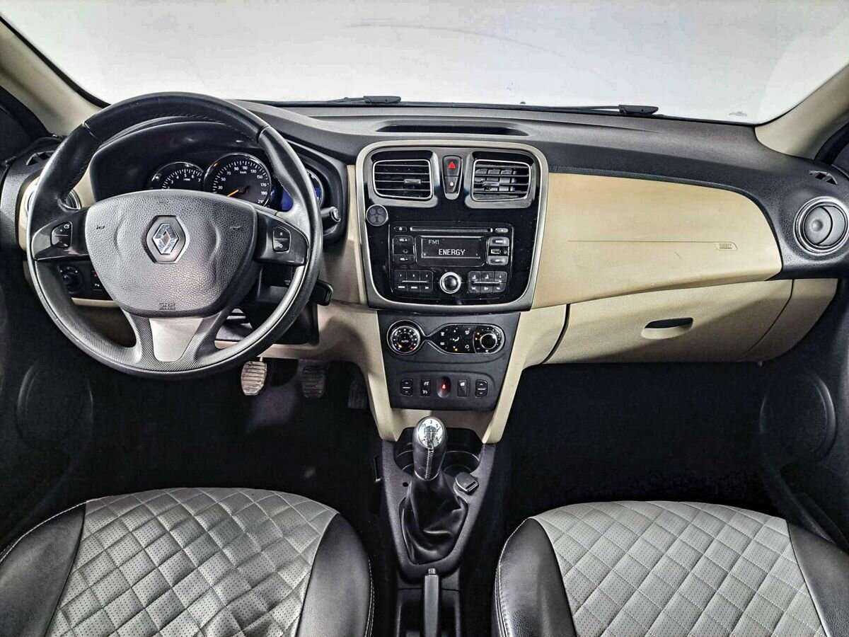 Renault Logan с пробегом — 2016 год. Фото: #11