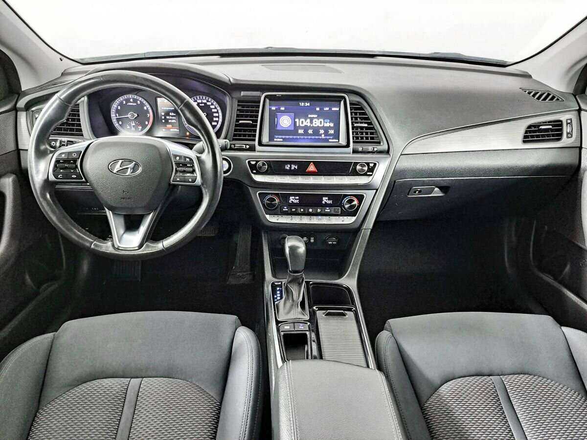 Hyundai Sonata с пробегом — 2018 год. Фото: #11
