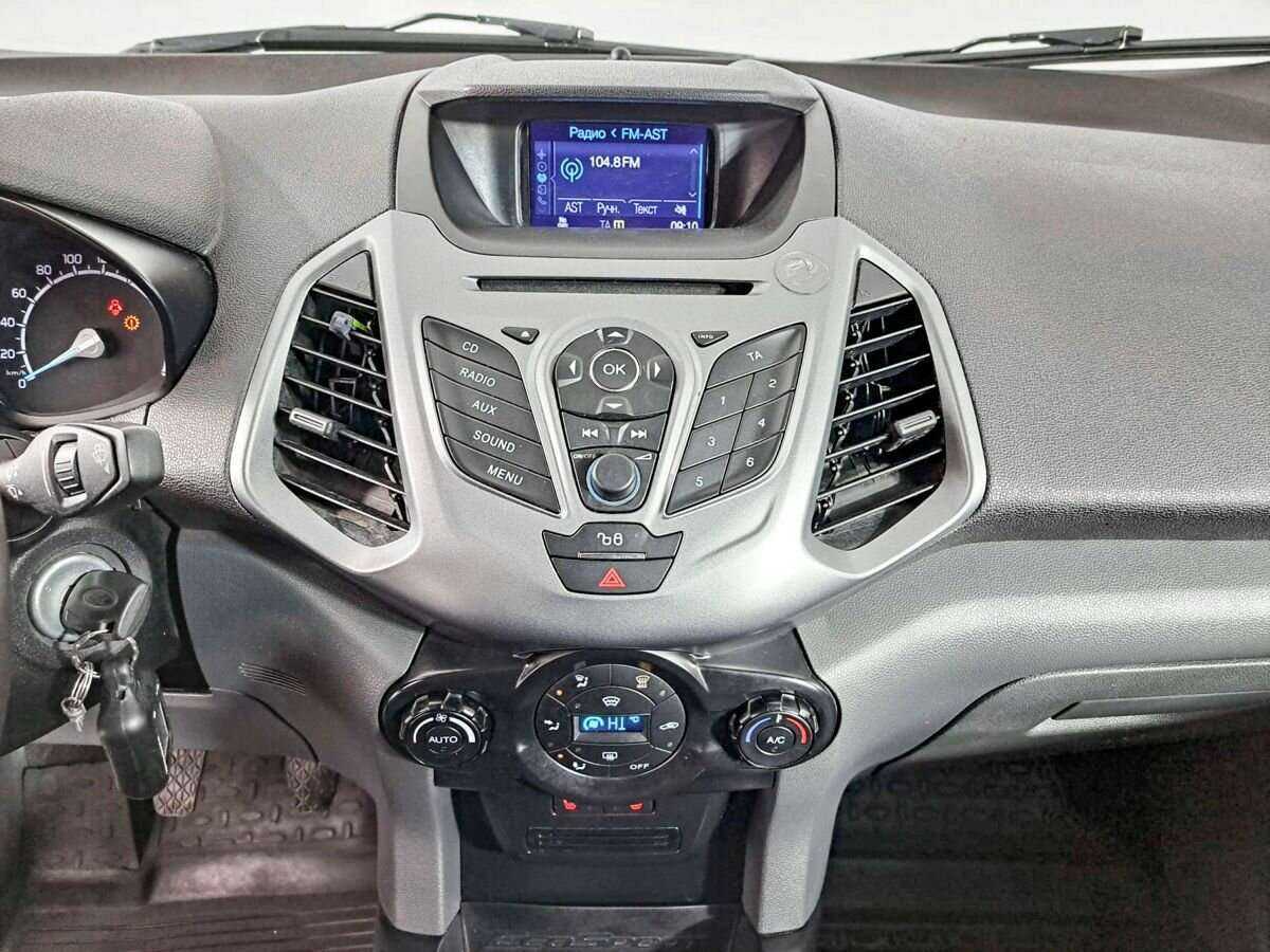 Ford EcoSport с пробегом — 2015 год. Фото: #12