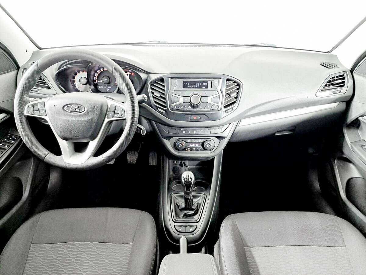 Lada (ВАЗ) Vesta с пробегом — 2019 год. Фото: #11