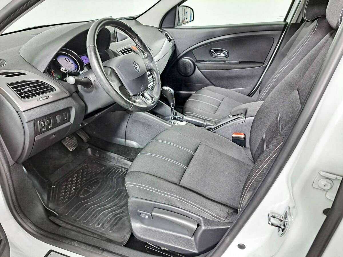 Renault Megane с пробегом — 2014 год. Фото: #13