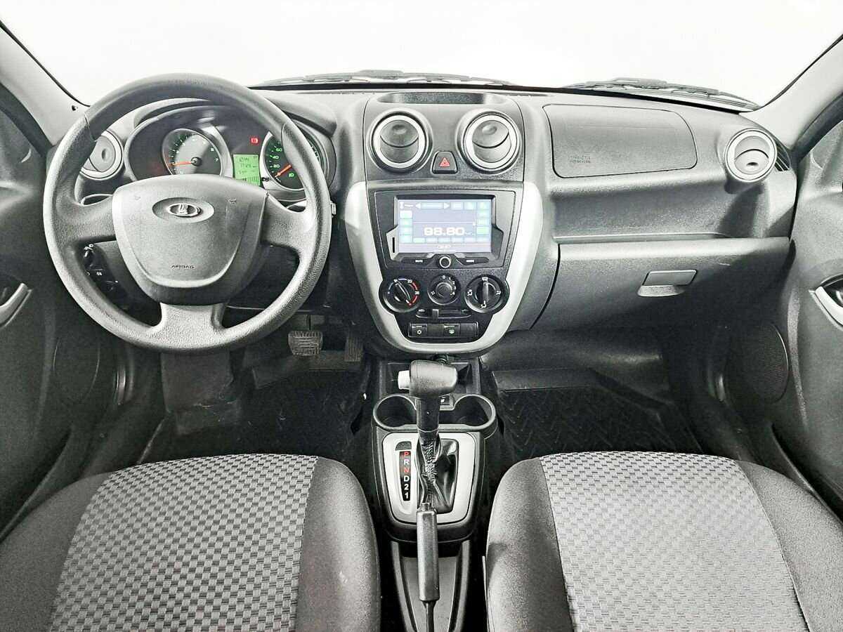 Lada (ВАЗ) Granta с пробегом — 2014 год. Фото: #11