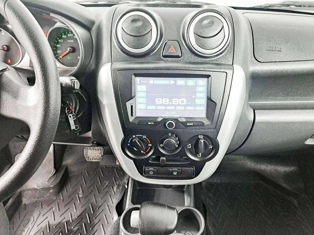 Lada (ВАЗ) Granta с пробегом — 2014 год. Фото: #12