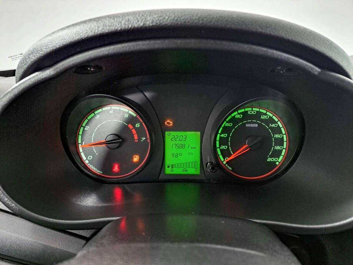 Lada (ВАЗ) Kalina с пробегом — 2015 год. Фото: #10