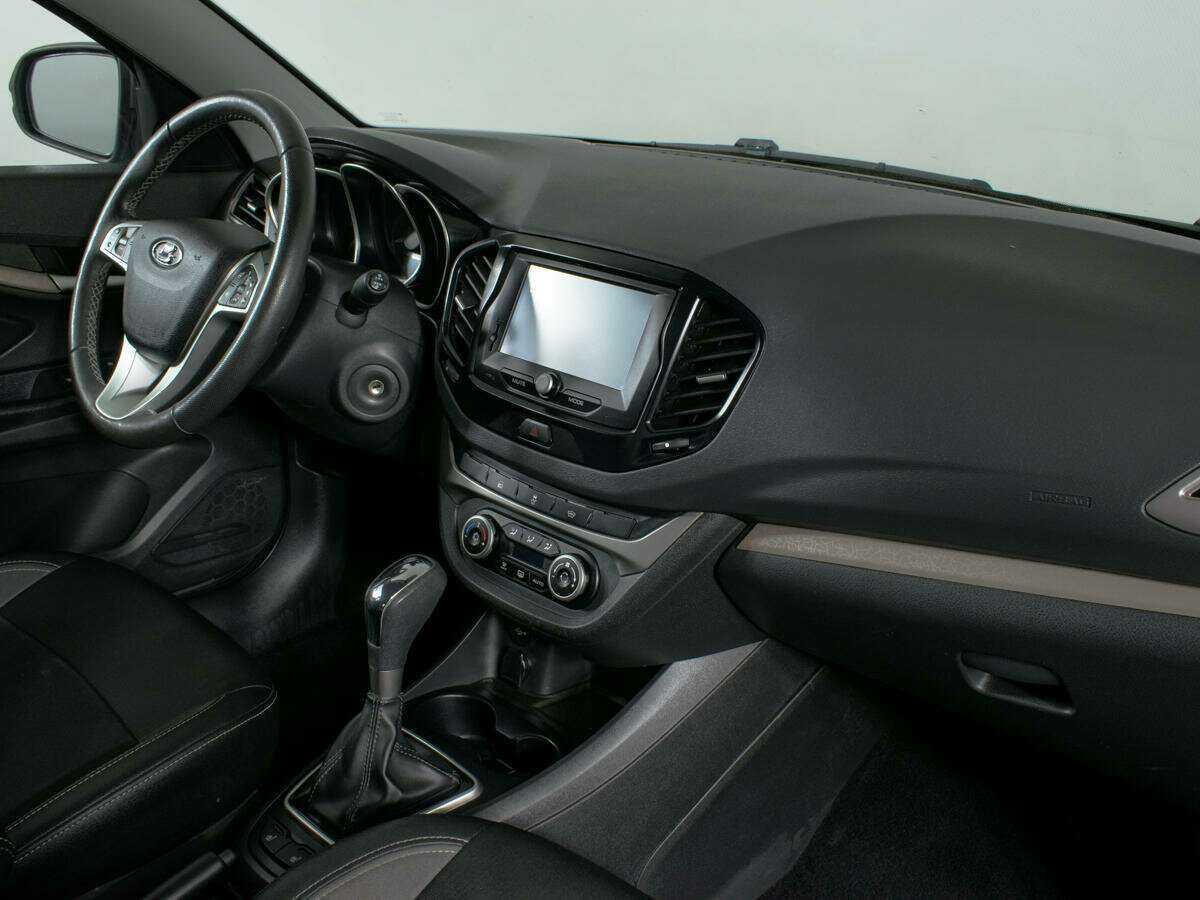 Lada (ВАЗ) Vesta с пробегом — 2020 год. Фото: #5