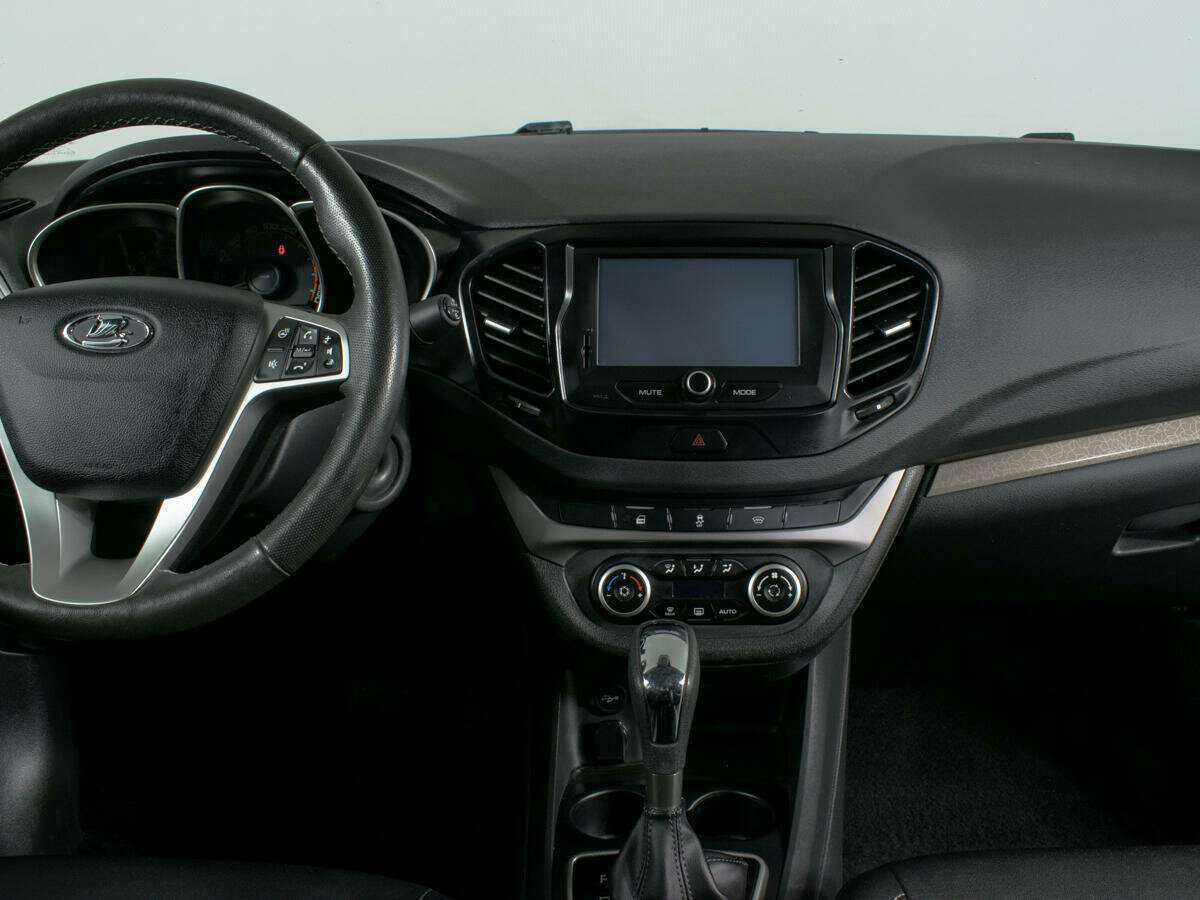 Lada (ВАЗ) Vesta с пробегом — 2020 год. Фото: #6