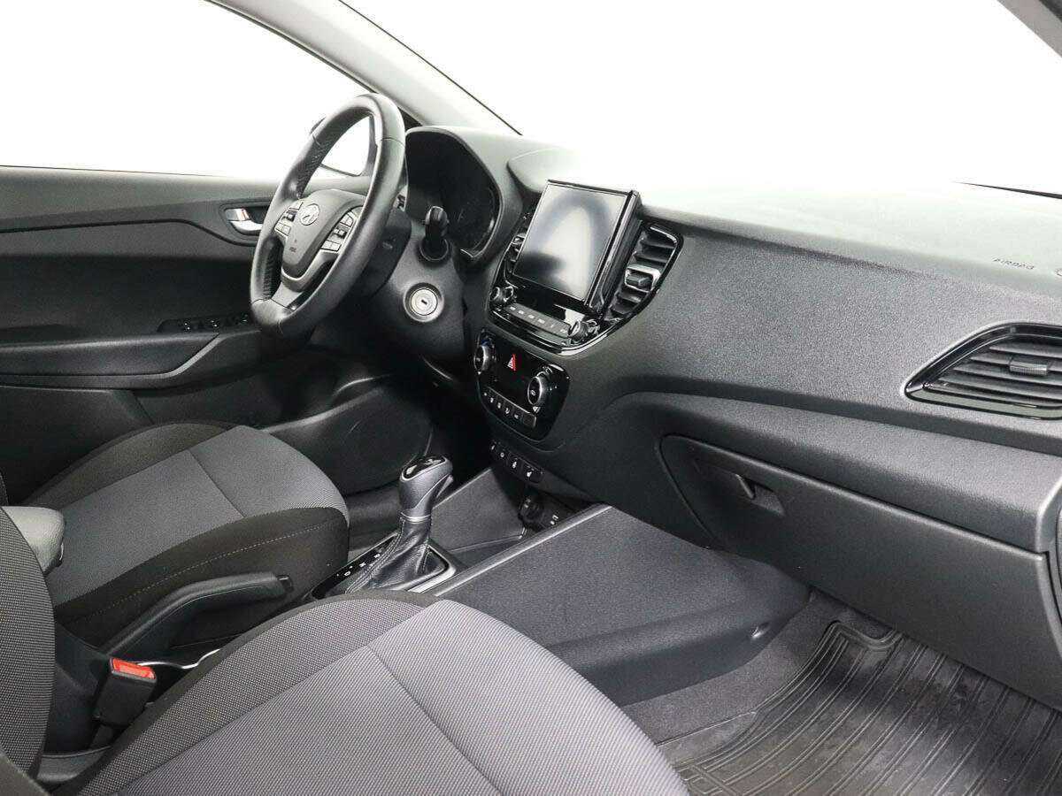 Hyundai Solaris с пробегом — 2020 год. Фото: #5