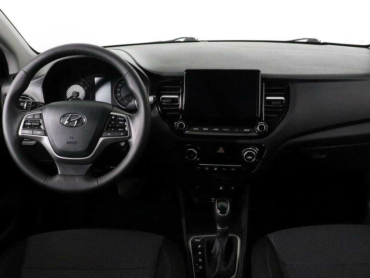 Hyundai Solaris с пробегом — 2021 год. Фото: #10