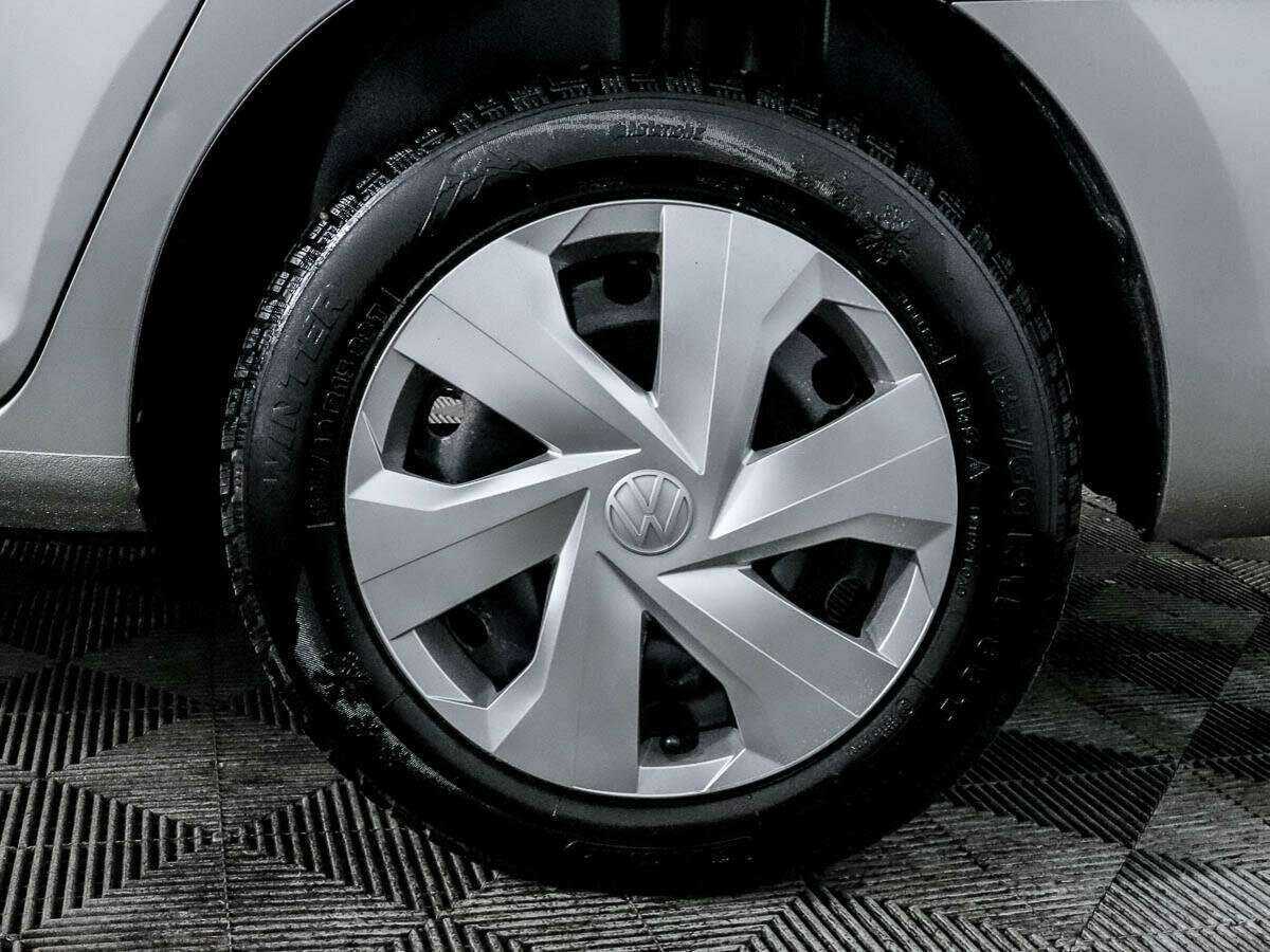 Volkswagen Polo с пробегом — 2020 год. Фото: #13