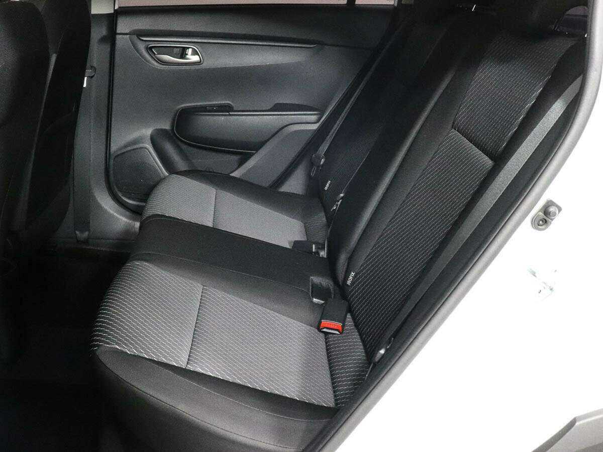 Kia Rio с пробегом — 2018 год. Фото: #7