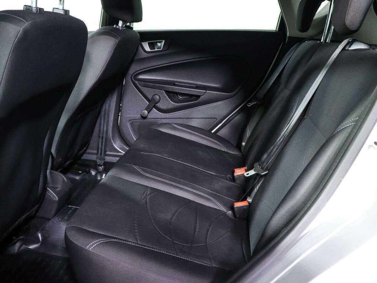 Ford Fiesta с пробегом — 2017 год. Фото: #9