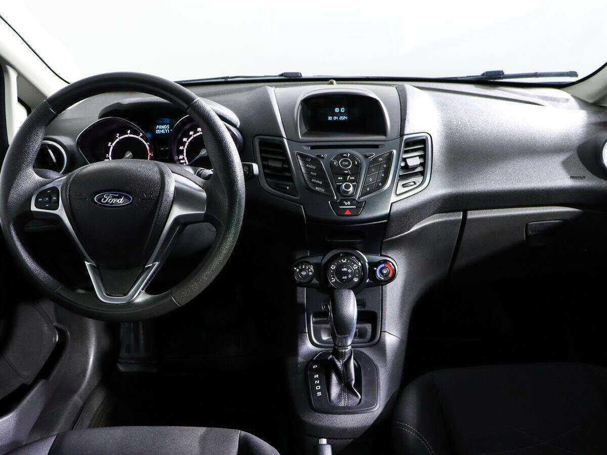 Ford Fiesta с пробегом — 2017 год. Фото: #11