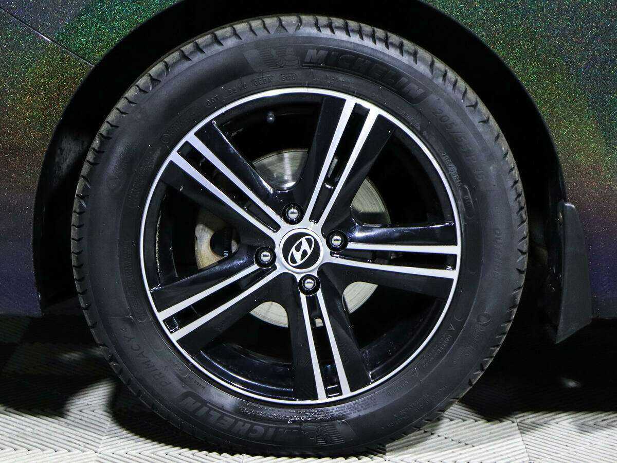 Hyundai Solaris с пробегом — 2017 год. Фото: #16