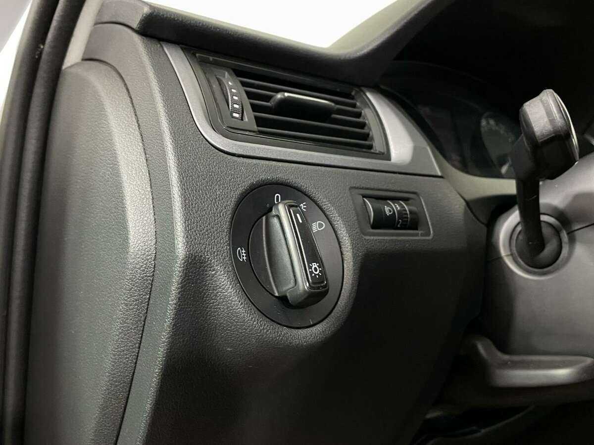 Skoda Rapid с пробегом — 2016 год. Фото: #7