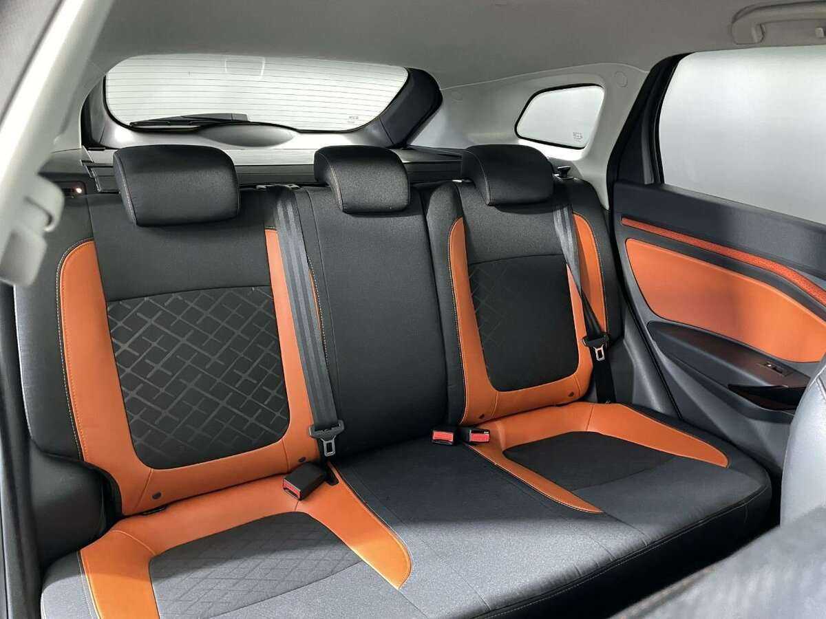 Lada (ВАЗ) Vesta с пробегом — 2019 год. Фото: #13