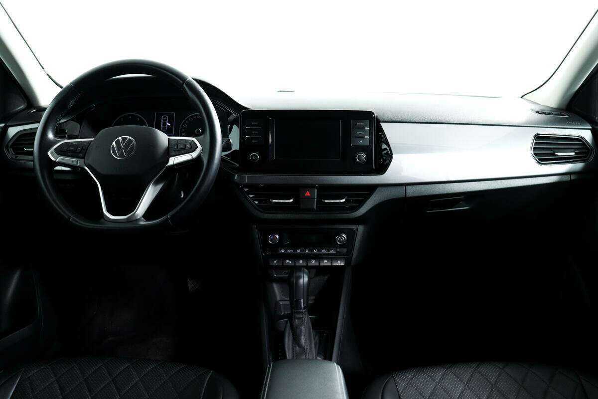 Volkswagen Polo с пробегом — 2021 год. Фото: #10