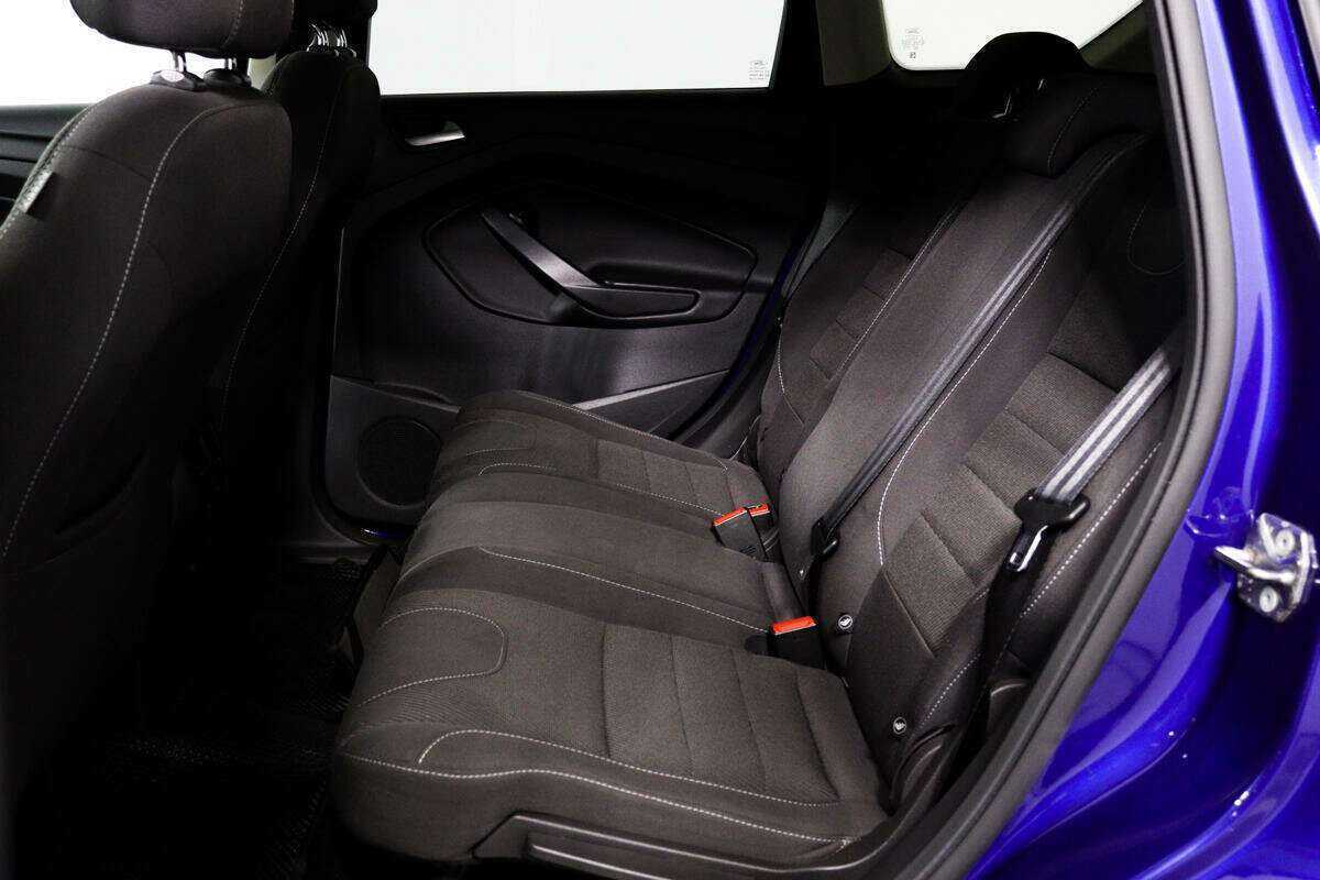 Ford Kuga с пробегом — 2015 год. Фото: #11