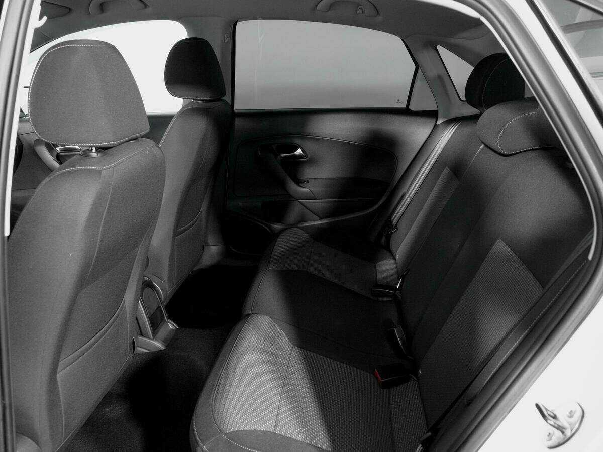 Volkswagen Polo с пробегом — 2018 год. Фото: #7