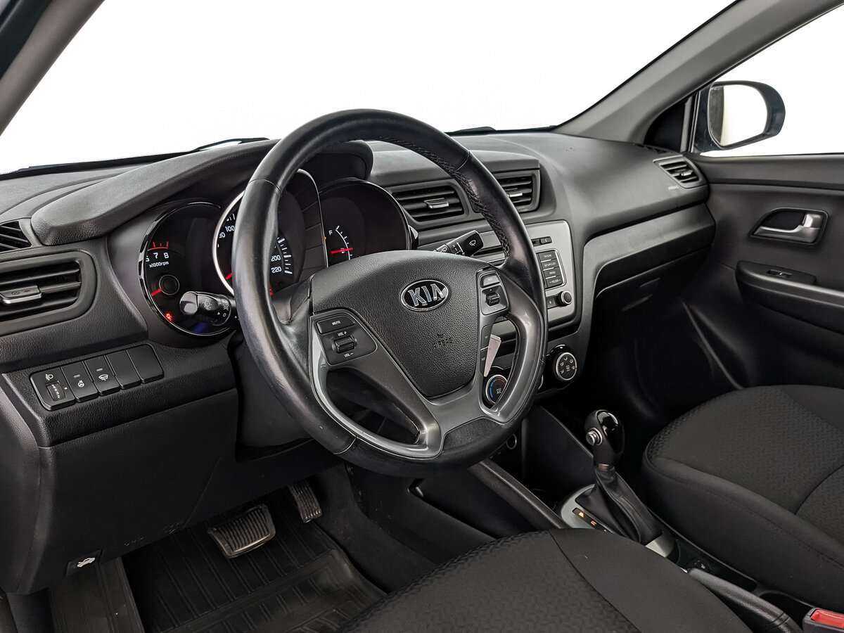 Kia Rio с пробегом — 2016 год. Фото: #10