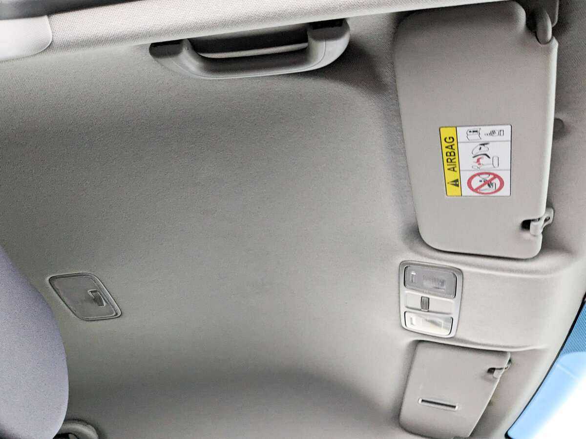 Hyundai Solaris с пробегом — 2015 год. Фото: #17