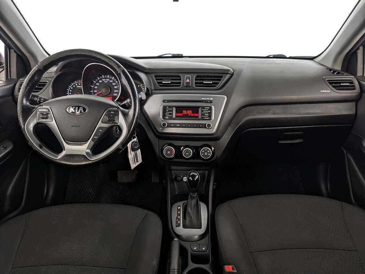 Kia Rio с пробегом — 2016 год. Фото: #10