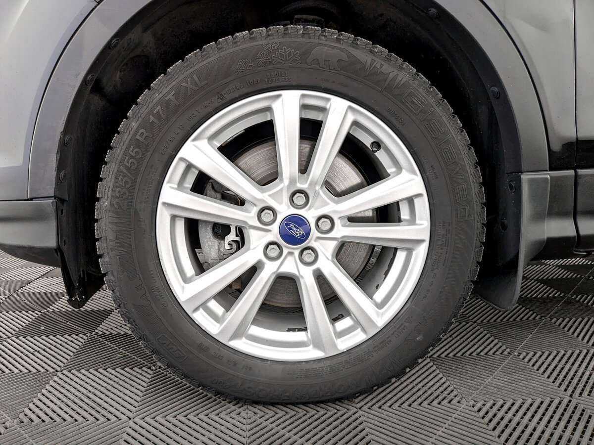 Ford Kuga с пробегом — 2016 год. Фото: #17