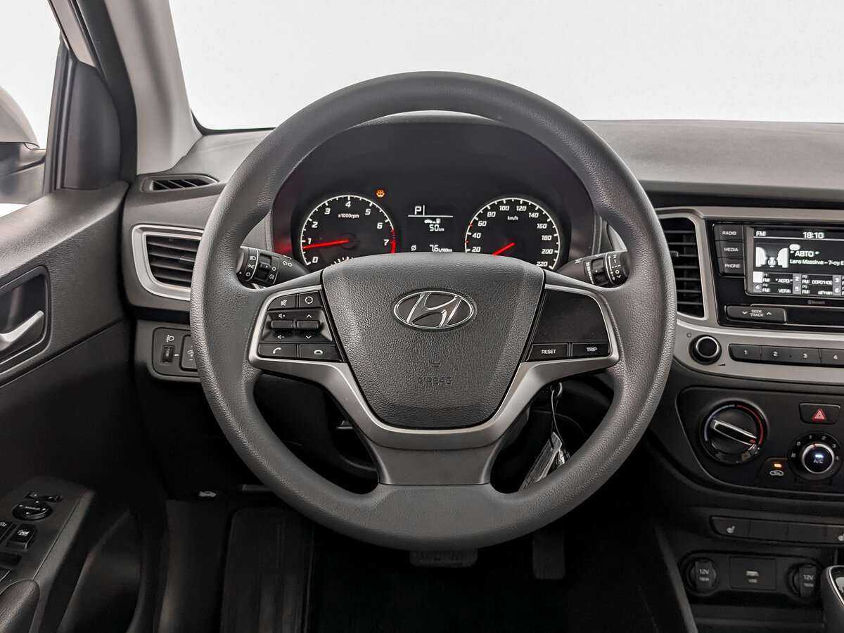 Hyundai Solaris с пробегом — 2022 год. Фото: #20