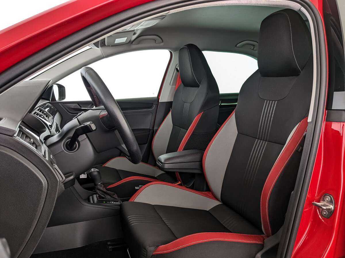 Skoda Rapid с пробегом — 2019 год. Фото: #14