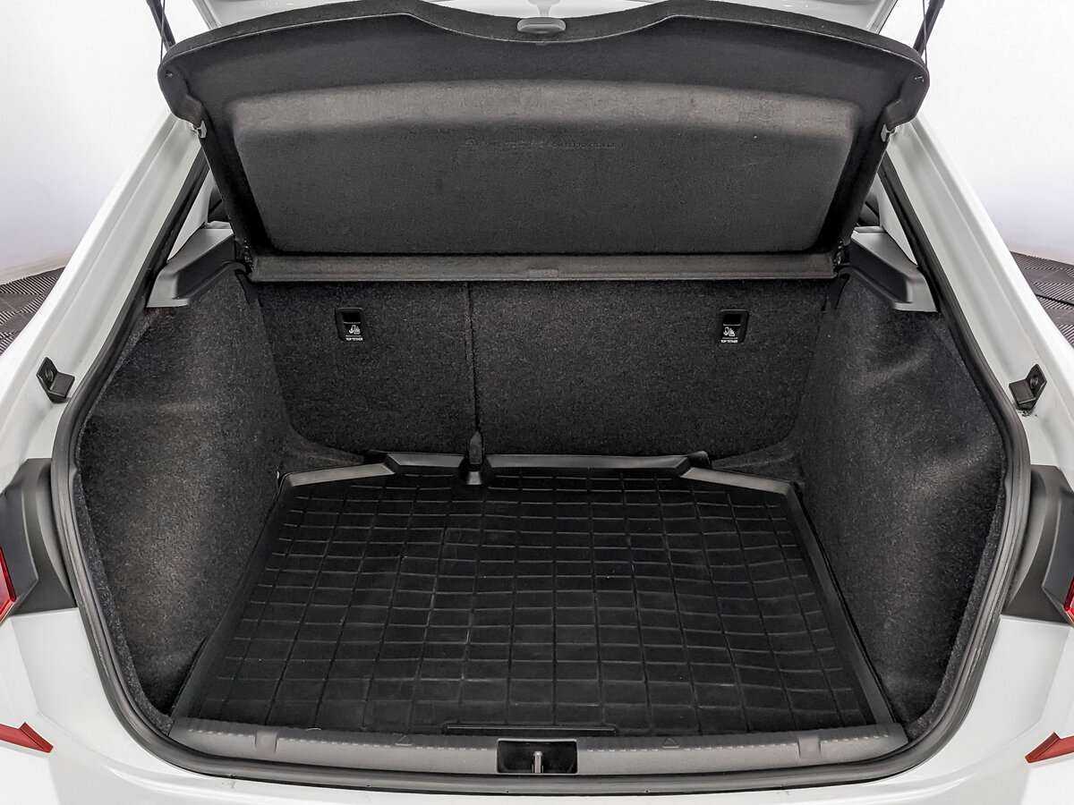 Volkswagen Polo с пробегом — 2020 год. Фото: #8