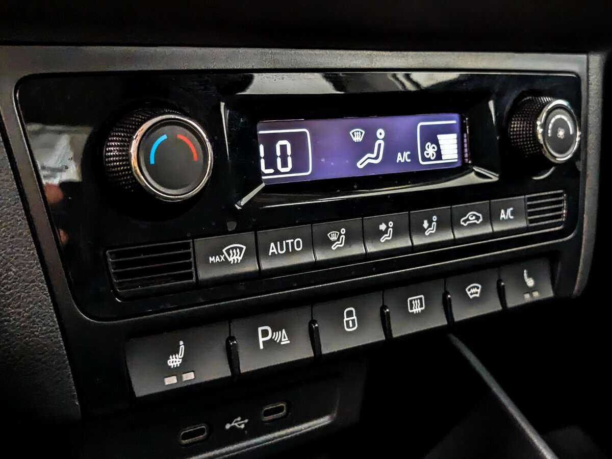 Volkswagen Polo с пробегом — 2020 год. Фото: #23