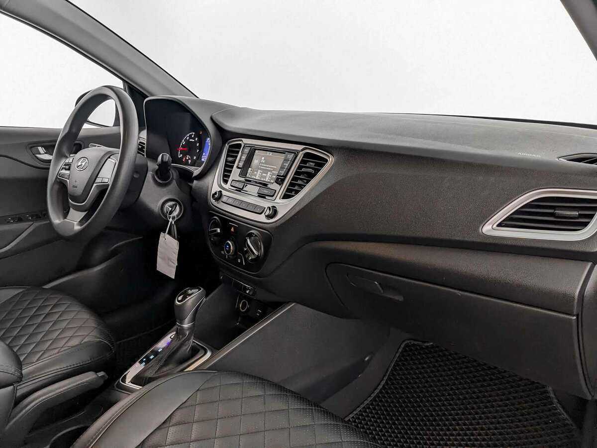 Hyundai Solaris с пробегом — 2021 год. Фото: #8