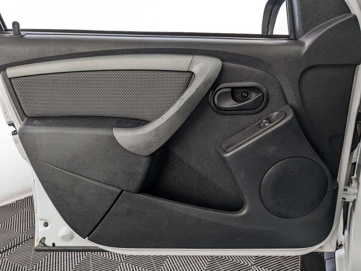 Renault Duster с пробегом — 2016 год. Фото: #17