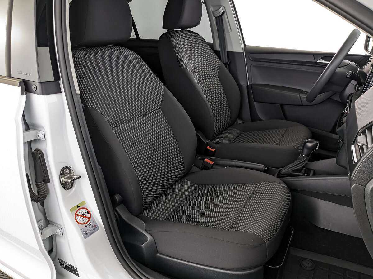 Volkswagen Polo с пробегом — 2020 год. Фото: #17