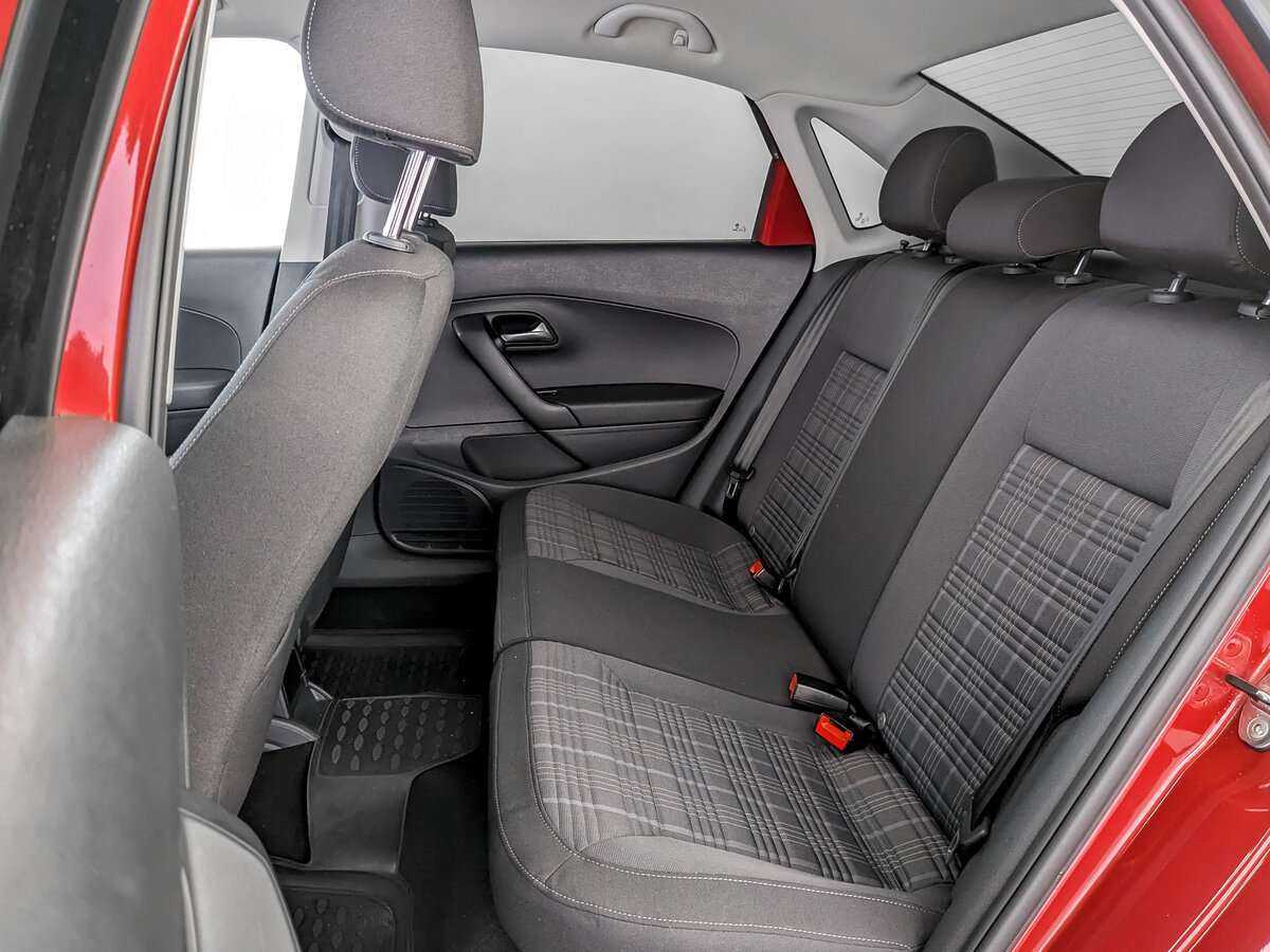 Volkswagen Polo с пробегом — 2017 год. Фото: #9