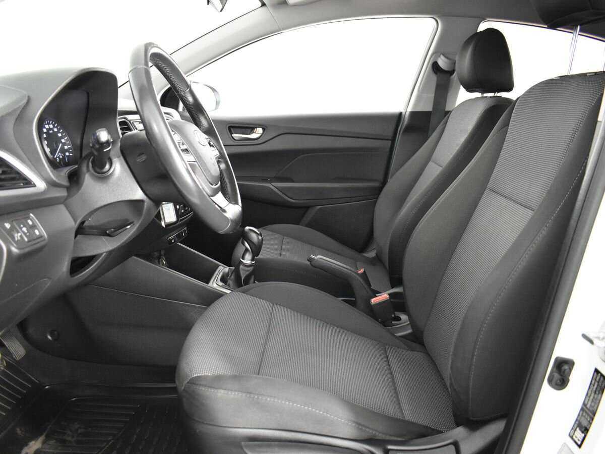 Hyundai Solaris с пробегом — 2018 год. Фото: #9