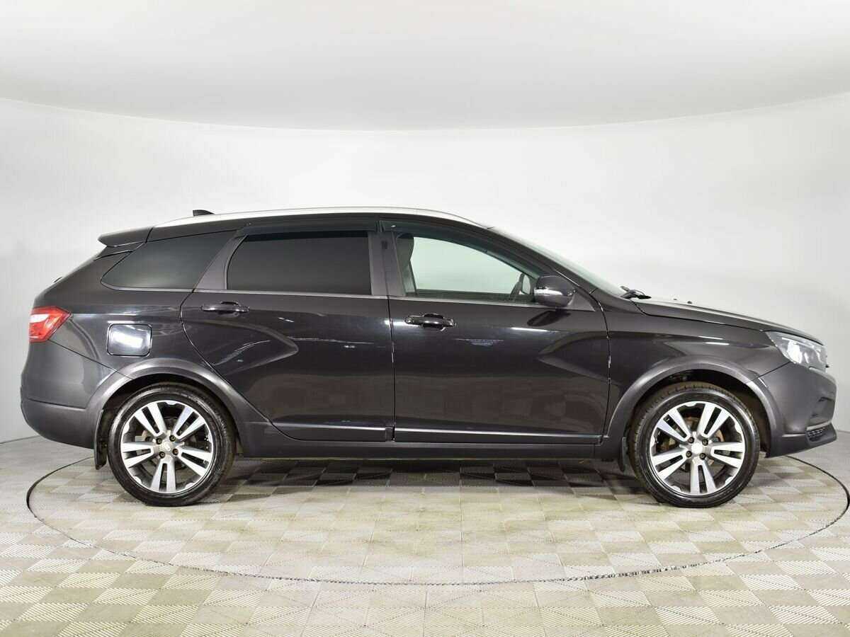 Lada (ВАЗ) Vesta с пробегом — 2019 год. Фото: #4